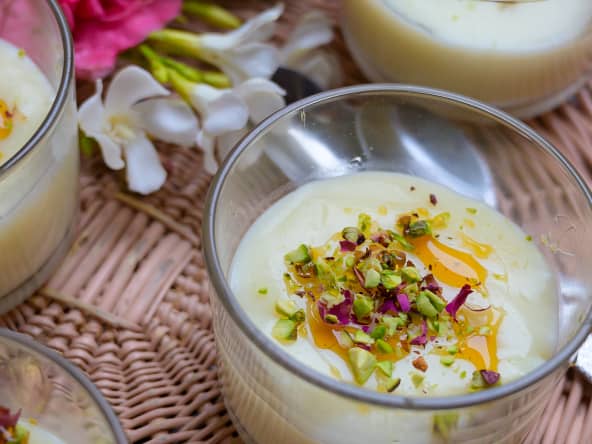 Le mouhalabieh : le délicieux flan libanais à la fleur d'oranger