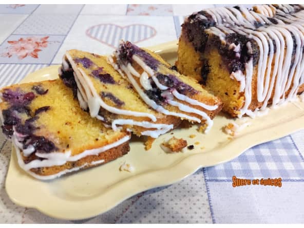 Cake myrtilles, citron, amandes