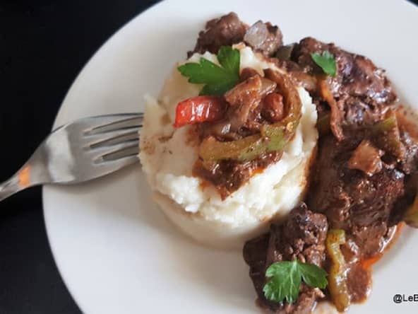 Foies de volailles sautés et purée de céleri rave