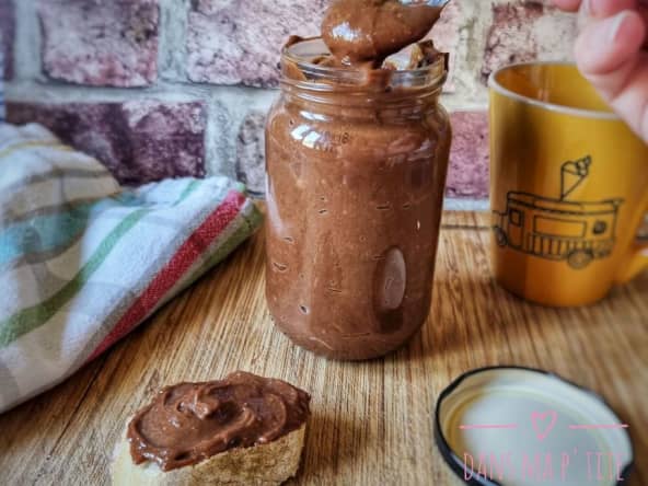 Pâte à tartiner chocolat-cacahuètes