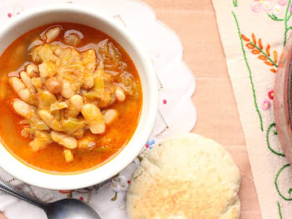 Haricots blancs à la soubressade et aux poireaux