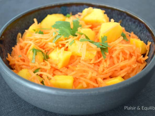 Carottes râpées twistées à l’orange et à la mangue