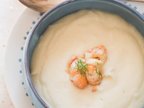 Crème de chou-fleur onctueuse et ses langoustines pochées