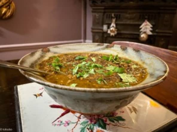 Dal de lentilles noires