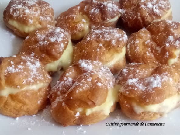 Choux à la crème vanille et au rhum