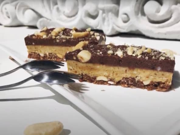 Dessert façon "Snickers" vegan, sans gluten et cru