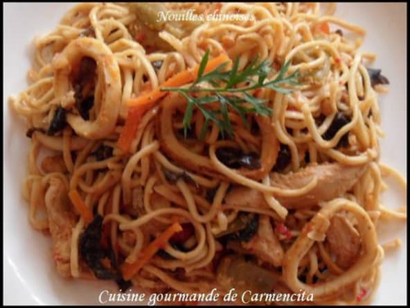 Nouilles chinoises aux calamars