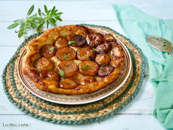 Tarte tatin de navets à la sauge et au miel