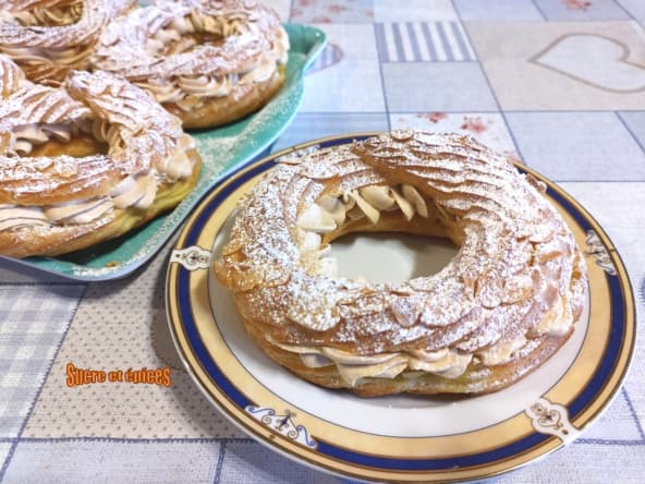 Paris-Brest individuels à la crème mousseline pralinée