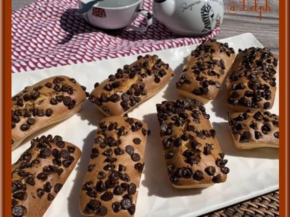 Minis cakes aux pépites de chocolat noir