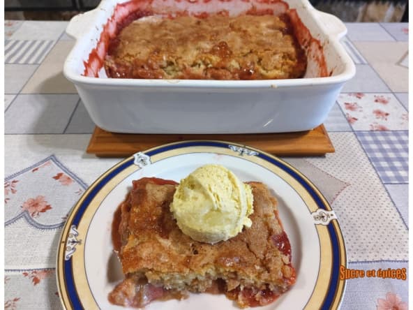 Cobbler rhubarbe fraises