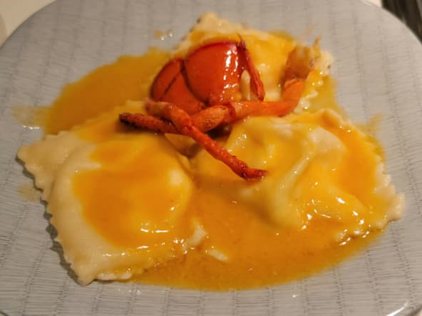 Ravioli au homard, beurre de homard