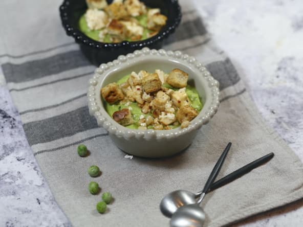 Crème de petits pois et feta grillée