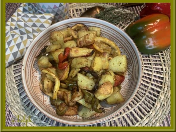 Pommes de terre au citron, thym et poivrons