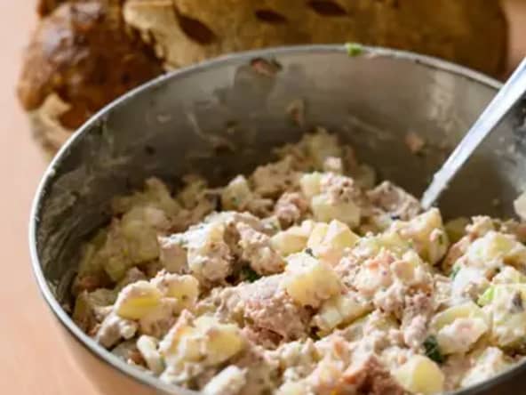 Salade marine aux pommes de terre et thon