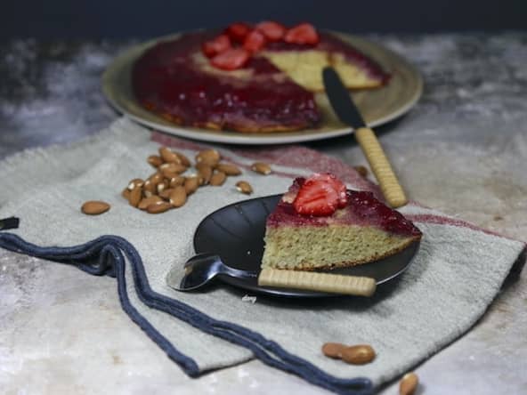 Fondant aux fraises et aux amandes