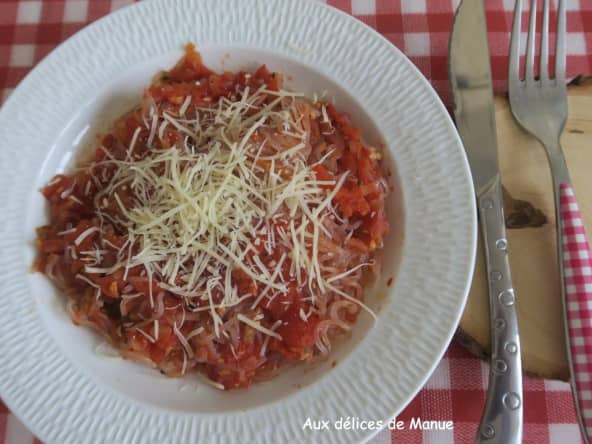 Konjac à la sauce tomate