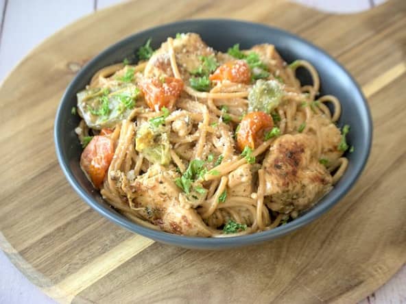Pâtes crémeuses au poulet mariné thym et citron