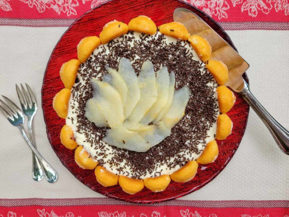 Charlotte poire et chocolat pour le dessert