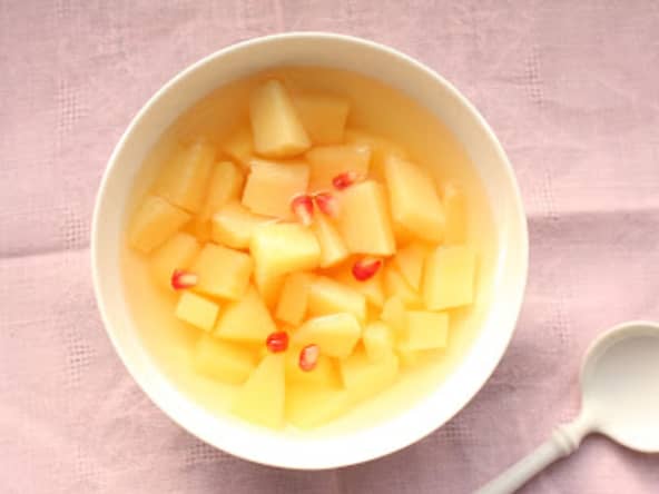 Coings simplement pochés comme en Turquie