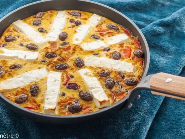 Frittata aux poivrons, haricots, olives et feta grecque