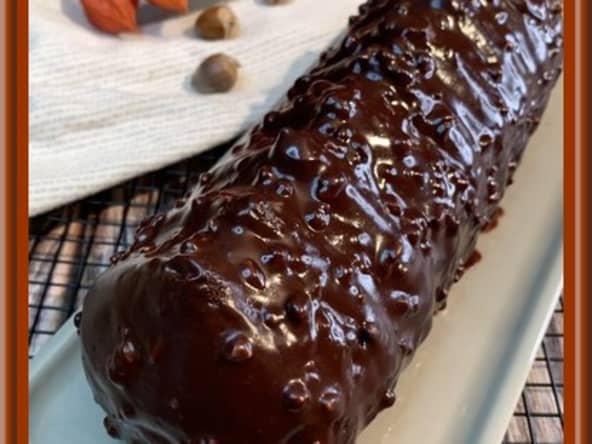 Cake au chocolat praliné et son glaçage chocolat noisette