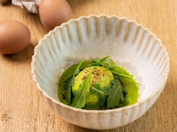 Œuf mollet au vert gratiné au parmesan