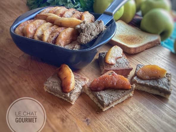 Pâté de foies de volailles fait maison, aux pommes