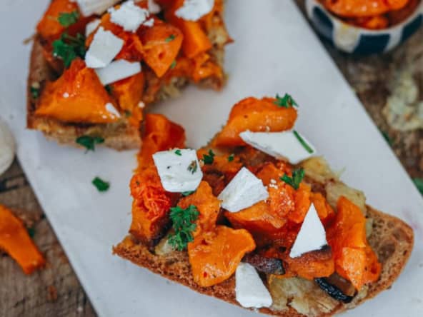 Tartines de butternut et ail rôti, végétariennes et sans gluten