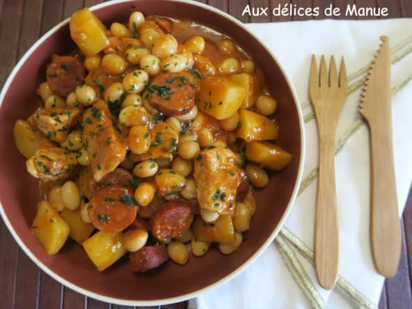 Ragoût d'haricots coco et pommes de terre au poulet et chorizo