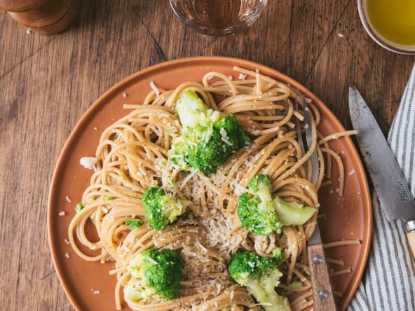 Spaghetti aux brocolis et parmesan