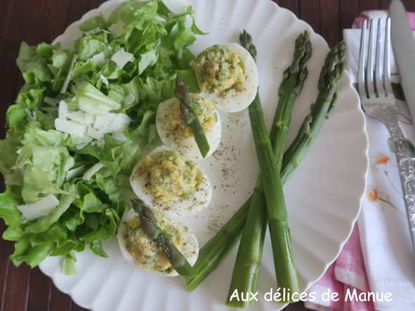 Œufs mimosa aux asperges vinaigrette et poivre noir de Kampot