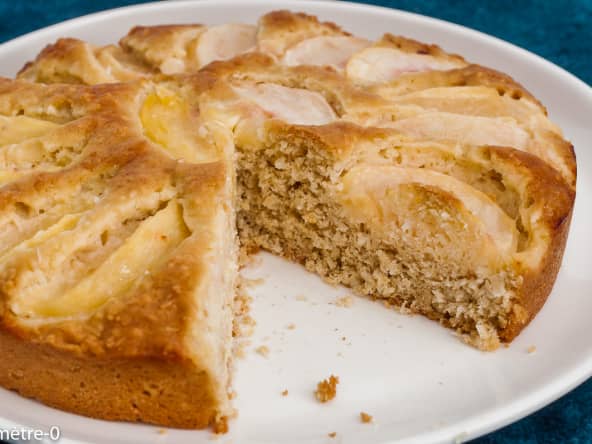 Gâteau aux pêches et à la noix de coco