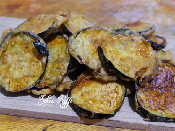 Beignets d'aubergines au parmesan