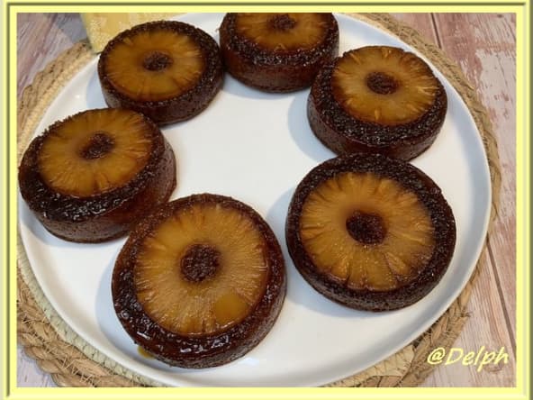 Petits gâteaux renversés à l’ananas