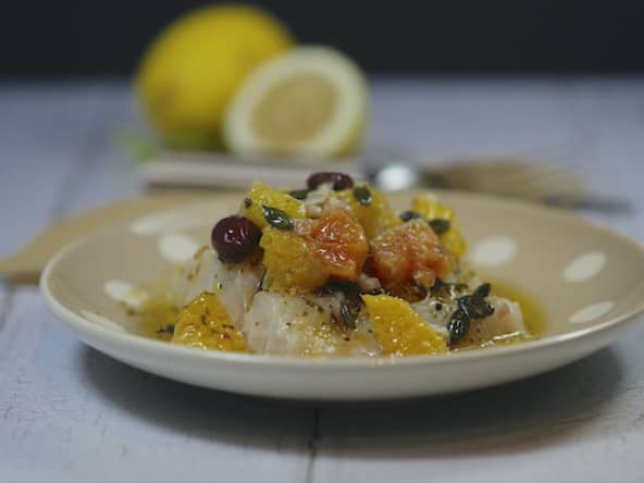 Dos de cabillaud sauce vierge d’agrumes aux olives de Kalamata