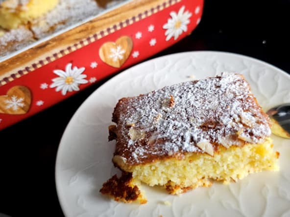 Gâteau à la farine de maïs et aux amandes