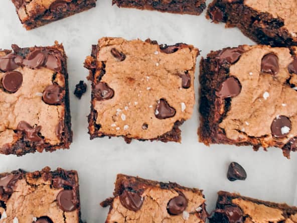 Blondies moelleux beurre d'amande et pépites de chocolat