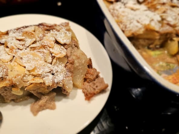 Gâteau aux poires, skyr et farine de caroube