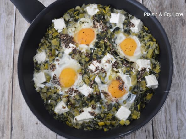 Œufs braisés poireaux et zaatar de Yotam Ottolenghi