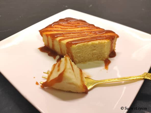 Gâteau à la ricotta avec de la semoule "Zapekanka"