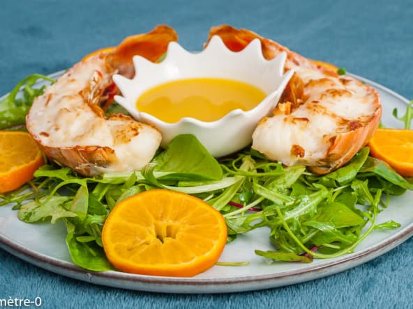 Queues de langouste grillée aux clémentines, sauce à l’orange