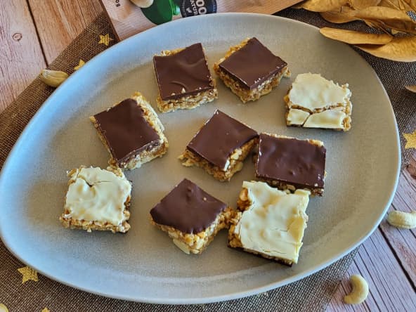Carrés aux noix mixtes et 2 chocolats
