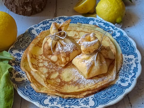 Aumônières de crêpes au lemon curd