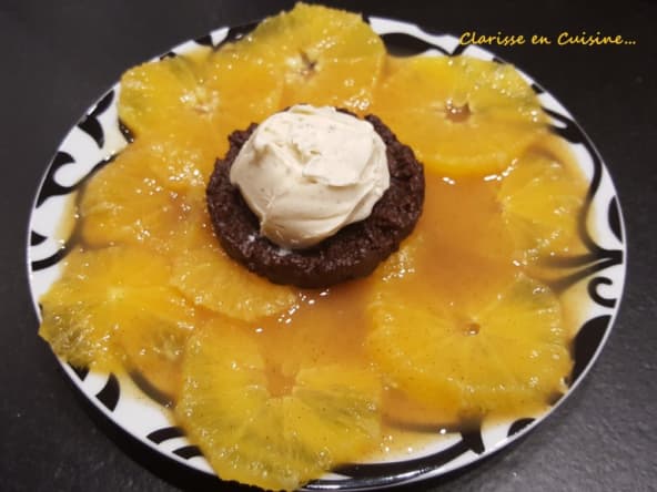 Carpaccio d’oranges au Cointreau sur croquants de speculoos au chocolat