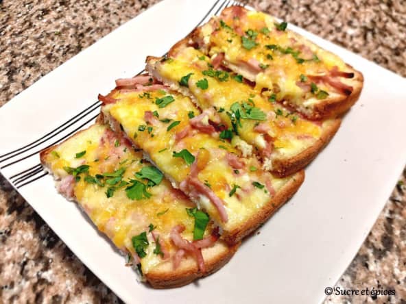 Tartines gratinées au jambon et au fromage
