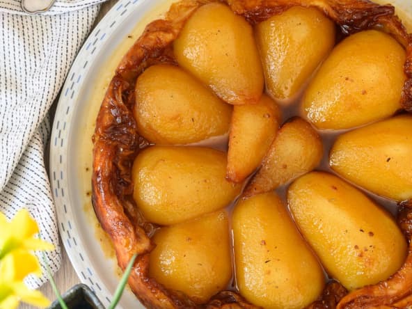 Tarte Tatin aux poires, vanille et cardamome