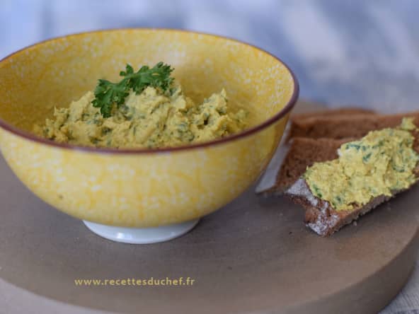 Tartinade de barbes de saint Jacques au fromage frais et épices