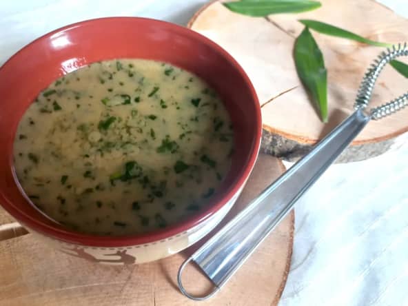 Sauce vinaigrette à l’ail des ours