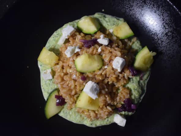 Petit épeautre et crème de courgettes au yaourt de brebis